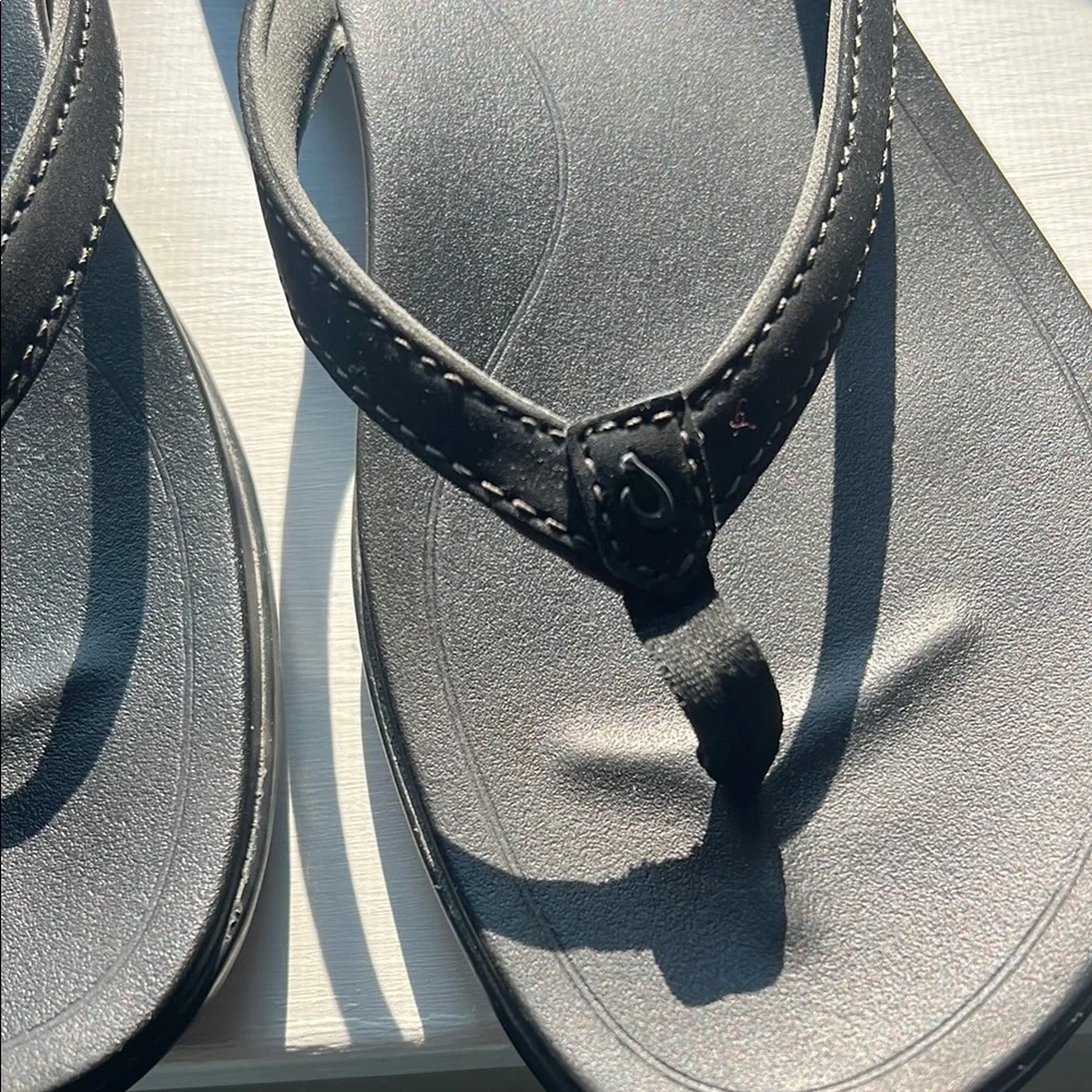 OluKai Black Sandals Minimalist Thong Design - Picture 3 of 3